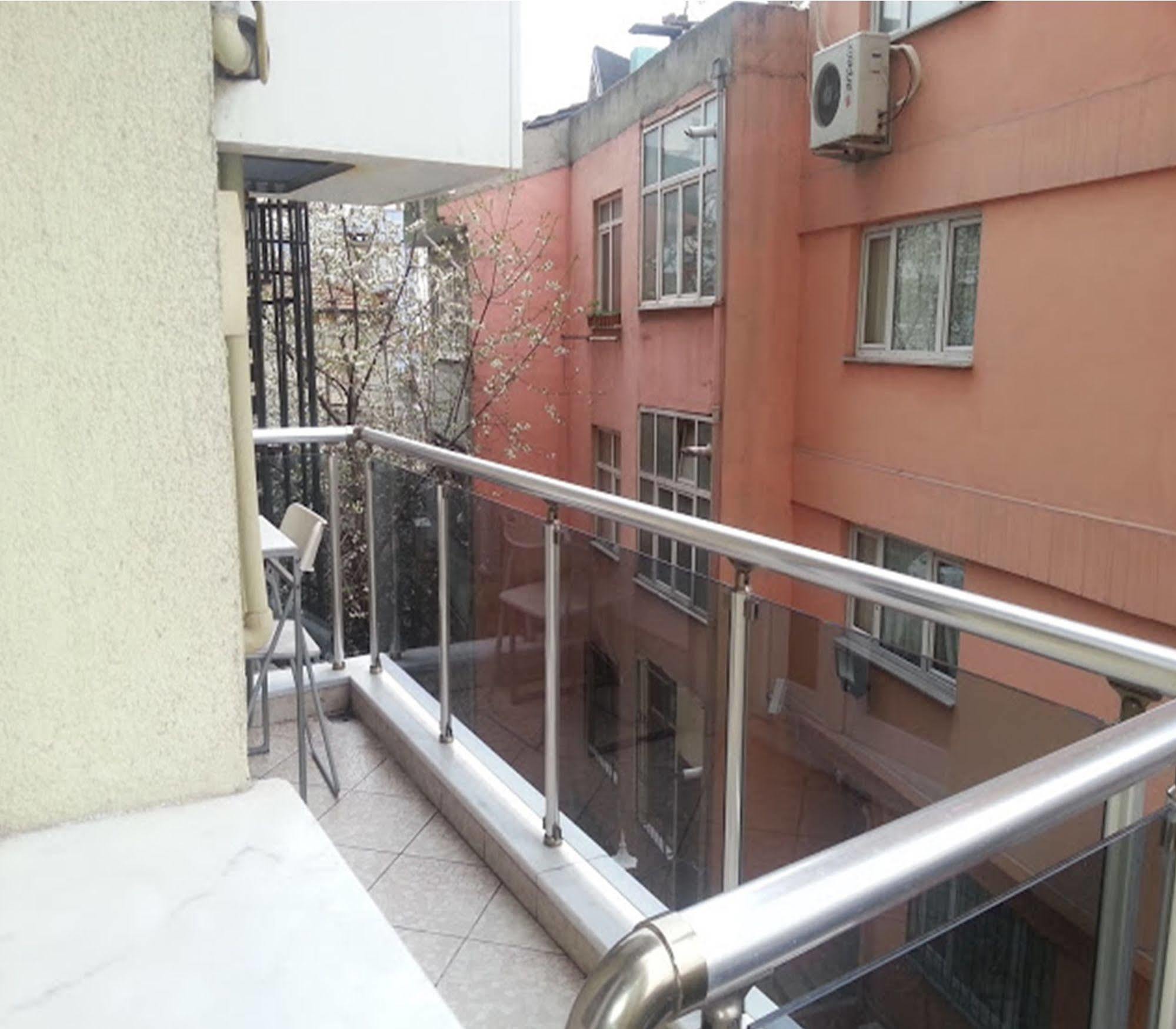 Away Suites Istanbul Exterior photo